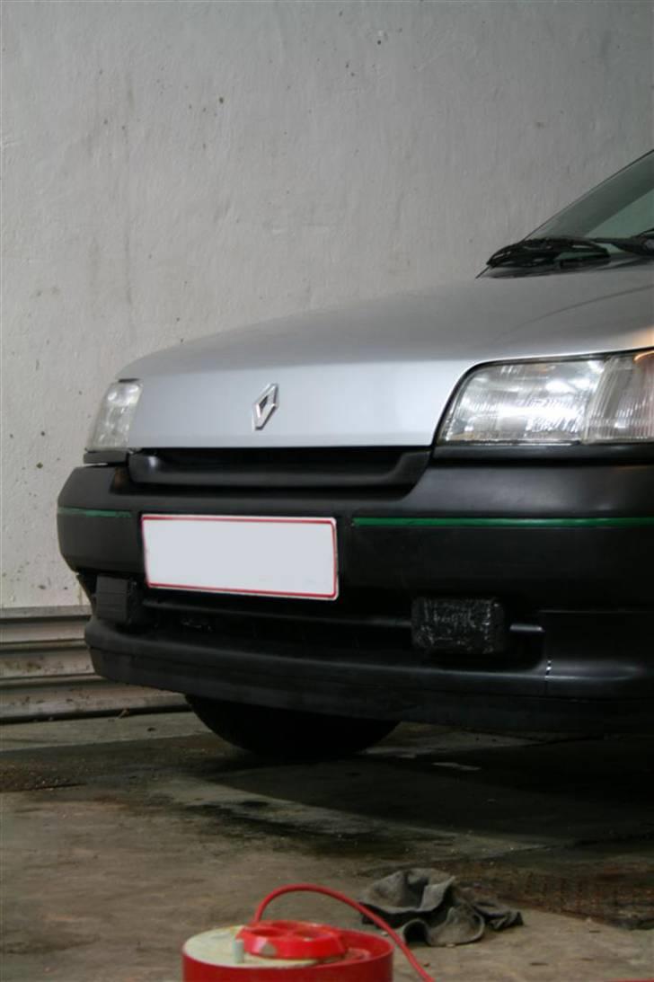 Renault Clio 1,4S - Så blev Alpevognen pudset og shinet op til jul. billede 1