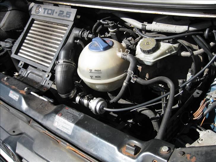 VW Transpoter 2,5 TDI - Motorrum, kører sku godt sådan en TDIér billede 7