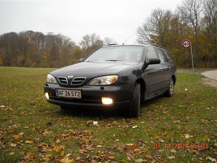 Nissan Primera ( taget retur ) billede 1