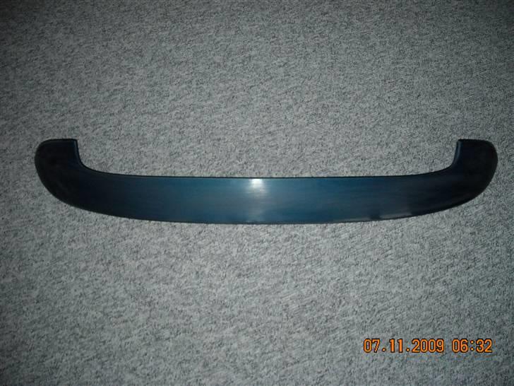 Nissan Primera ( taget retur ) - den topspoiler som kommer på billede 12