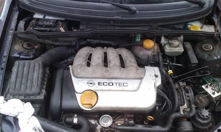 Opel Corsa 1,4 i Sport billede 11