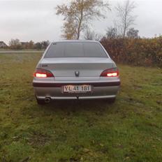 Peugeot 406 1,8 <Solgt>