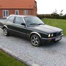 BMW 325i