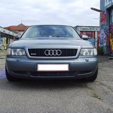 Audi A8 3,7 Quattro