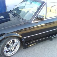 BMW E30 325i cabriolet