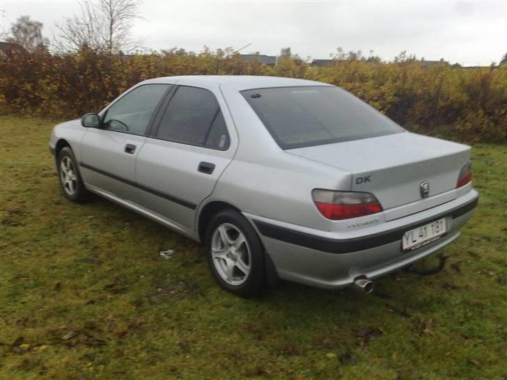 Peugeot 406 1,8 <Solgt> billede 3