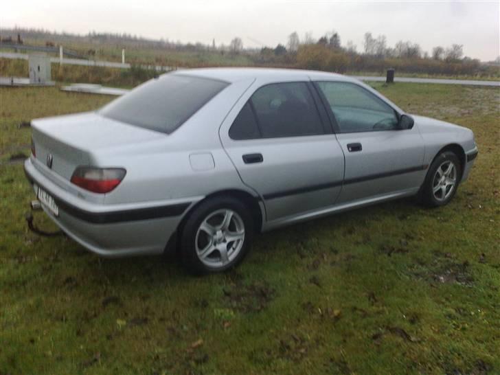Peugeot 406 1,8 <Solgt> billede 4