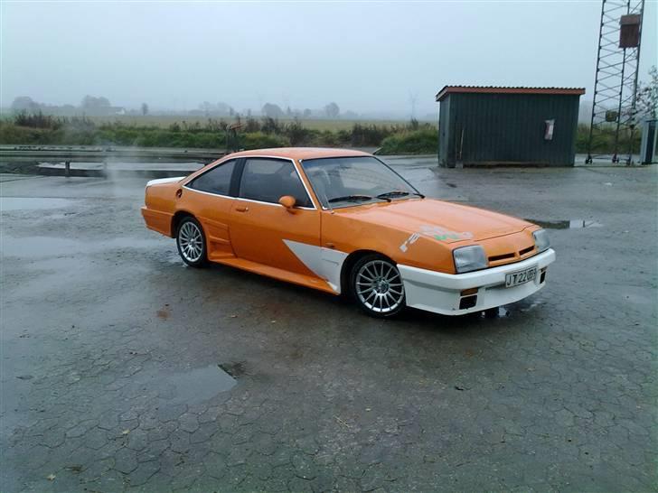 Opel manta b billede 3