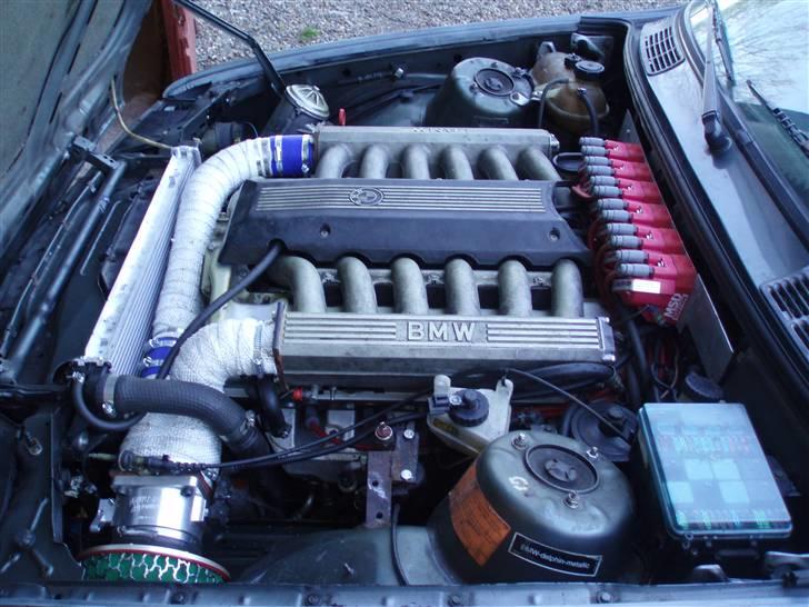 BMW 320/325i solgt billede 8