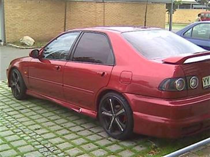Honda civic vti elske den bare  billede 3