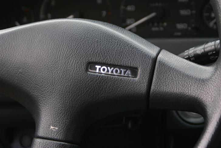 Toyota Corolla 1,3 Xl "solgt" billede 9