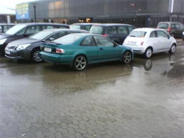 Honda Civic Coupe Lsi  - undskyld kvaliteten. skod mobil.. *edit: bilen har fået nye baglygter. :o) billede 9