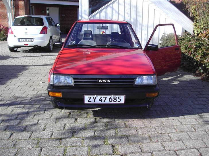 Toyota starlet billede 10