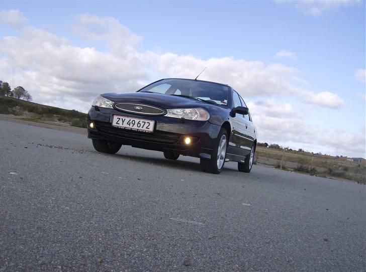 Ford Mondeo V6 Ghia   billede 16