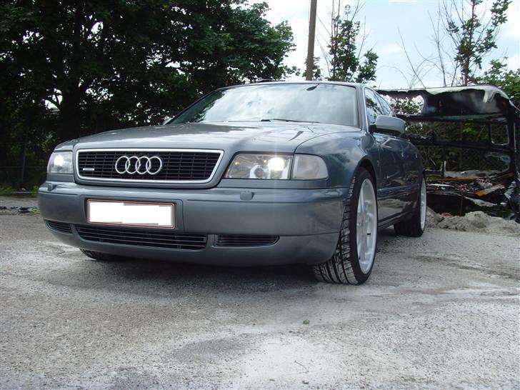 Audi A8 3,7 Quattro billede 5