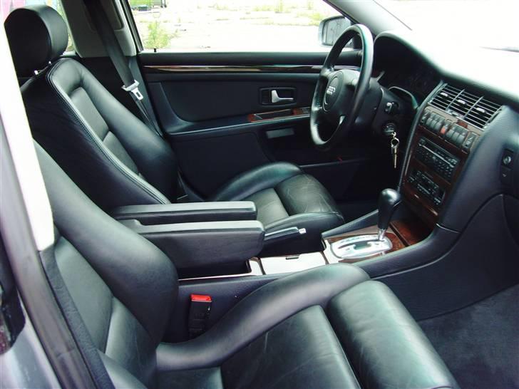 Audi A8 3,7 Quattro billede 6