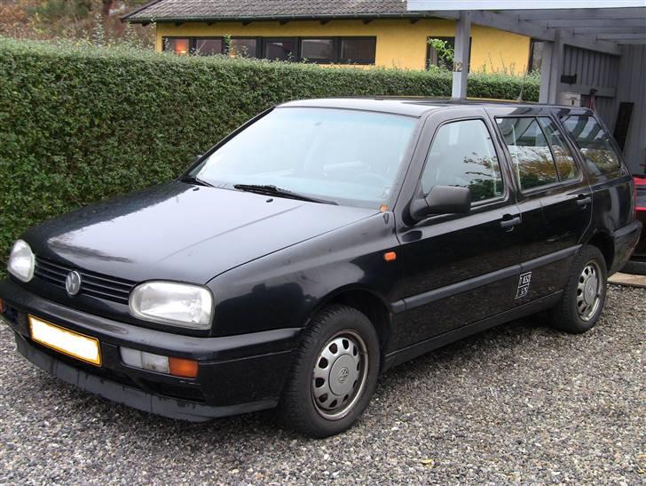 VW Golf 3 Variant *SOLGT* - lidt af bilens venstre side billede 2