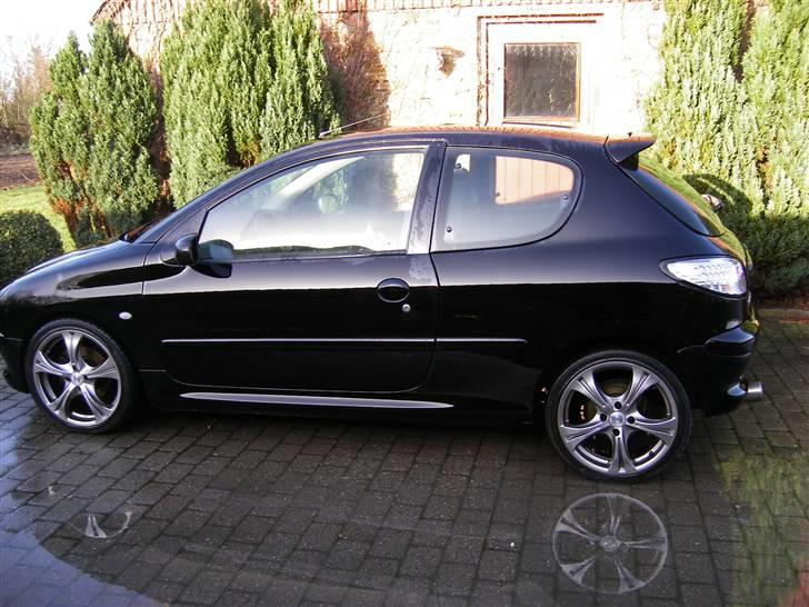 Peugeot 206 billede 1