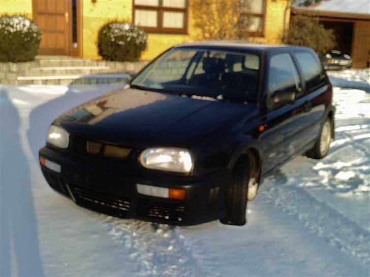 VW Golf Das Auto!   - NY MONTERET FRONTSKØRT + FRONTGRIL :D billede 8