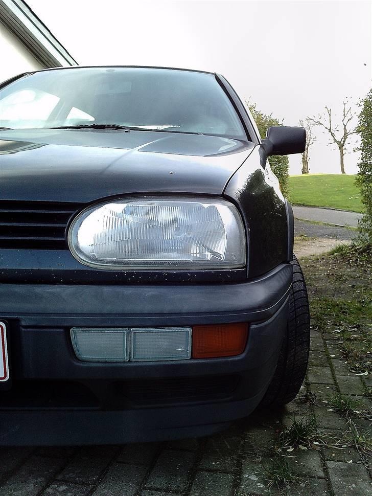 VW Golf Das Auto!   - Der skal nogle dayline forlygter på :p  Og sort tonede tågelys samt sort tonede blink lys  :) billede 9