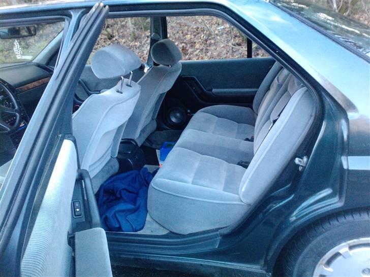 Peugeot 605 skrottet billede 10