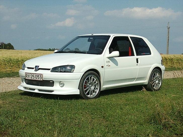 Peugeot 106 1,6  Rallye (solgt) - som den står nu , sikke en frækkert :) billede 1