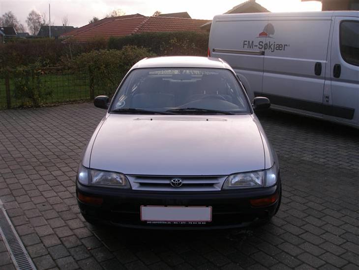 {{currentPhoto.altText}} billede {{currentPhoto.number}}