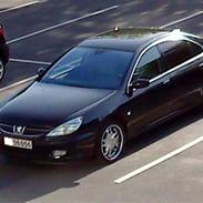 Peugeot 607