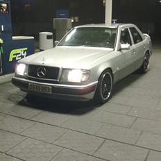 Mercedes Benz 300D