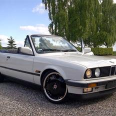 BMW E30 Cabriolet - Solgt