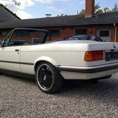 BMW E30 Cabriolet - Solgt