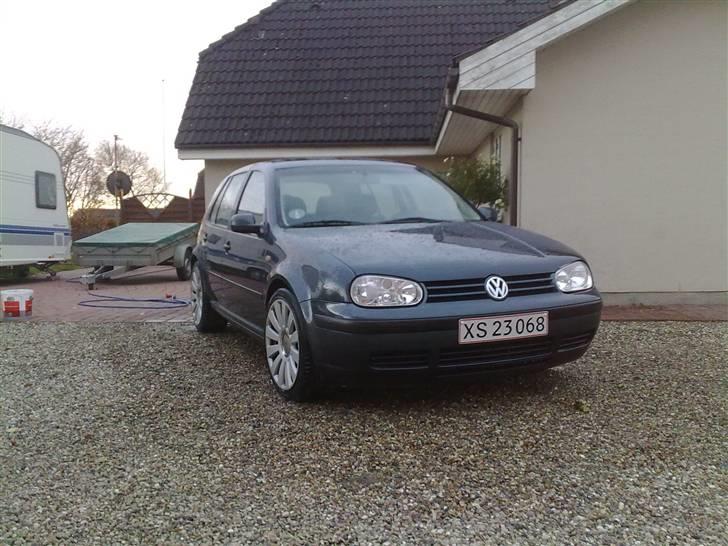 VW Golf 4 billede 2