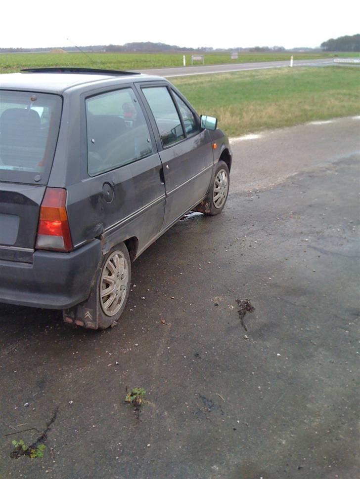 Citroën AX [SKROTTET] billede 3