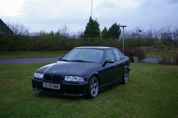 BMW E36 320i billede 2
