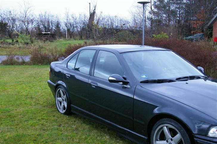 BMW E36 320i billede 4