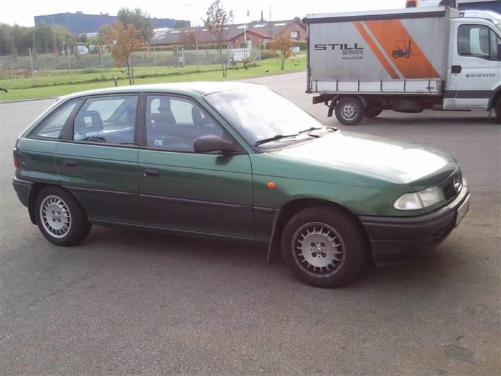 Opel Astra F  SOLGT! billede 2
