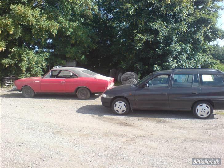 Opel Astra 1,7 DTL Stc - sammen med min opel record c coupe.  billede 17