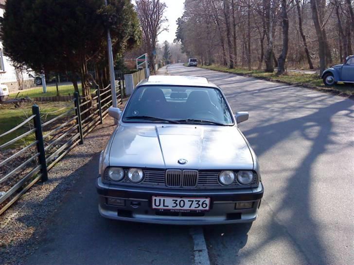 BMW E30 325i *SOLGT* billede 2