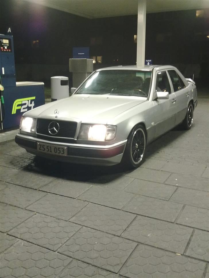 Mercedes Benz 300D billede 1