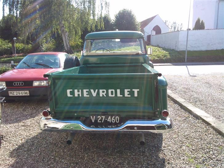 Chevrolet Apache 32 TIL SALG - Ny kofanger og skrift på smækken billede 10