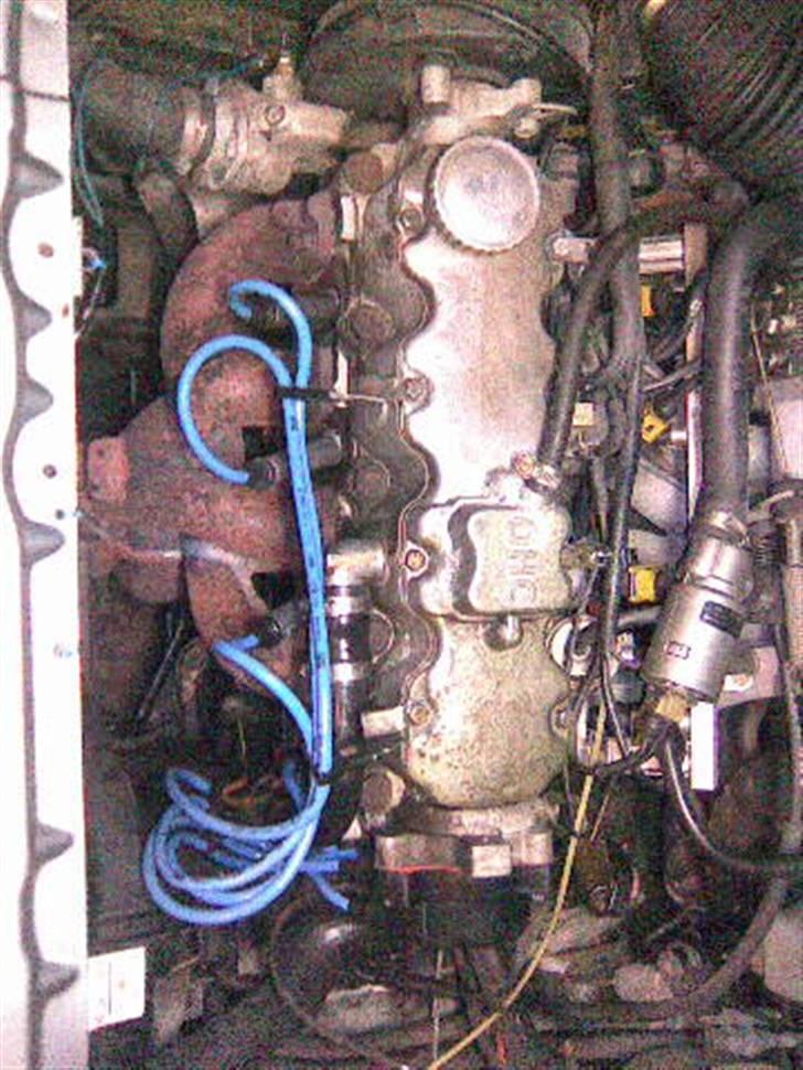 Opel Ascona cc 2,0i Exclusive (Solgt) - 20/11-09: Nye tændrørskabler i silikone og så er de blå og matcher mit filter, yeah! billede 14