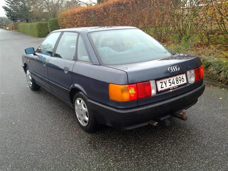 Audi 80 1.8 - SOLGT! billede 5
