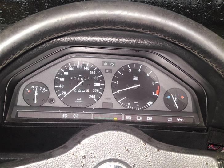 BMW 320i E30 [SOLGT] billede 13