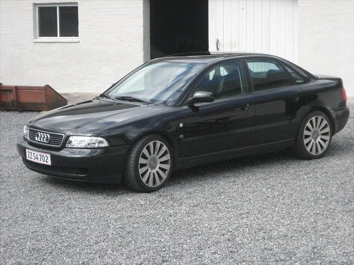 Audi A4 b5 1,8T  - maj 2010 billede 1