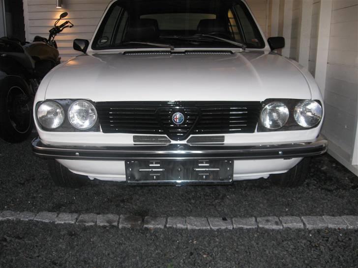 Alfa Romeo SUD - Se plastik  omkring lygterne mangler... skriv hvis du har nogen billede 14