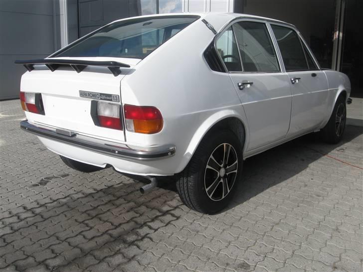 Alfa Romeo SUD - udstødning er lavet sidenhen det ser pissegodt ud.. det kommer der et billede med også billede 17