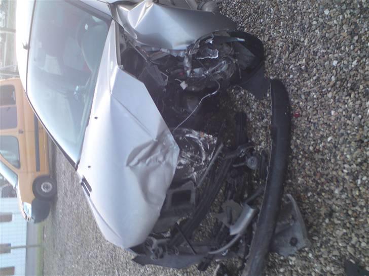 Peugeot 206 død :'( <3 billede 16