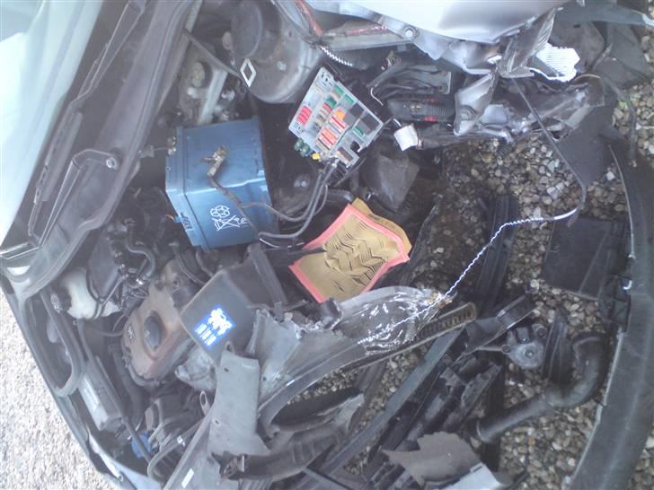 Peugeot 206 død :'( <3 billede 18