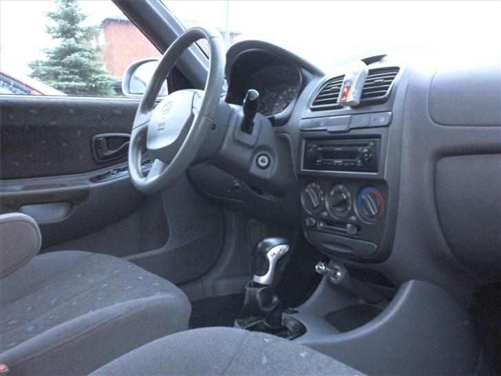 Hyundai accent lc (solgt) billede 3