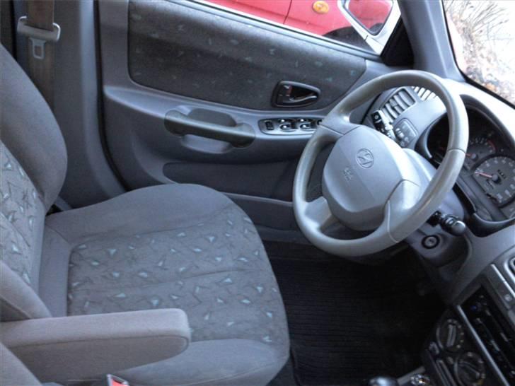 Hyundai accent lc (solgt) billede 4